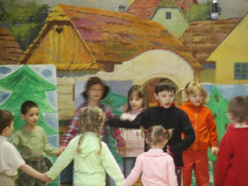 Hraje celá dědina aneb S veselou myslí na nesmysly. - 18.3.2006